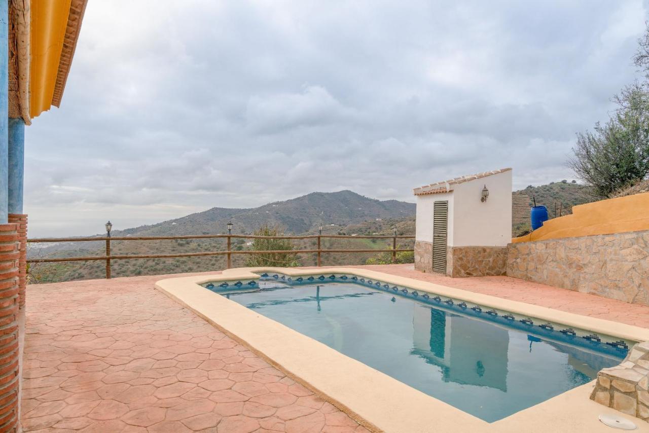 Cortijo La Encina Villa Sayalonga ภายนอก รูปภาพ